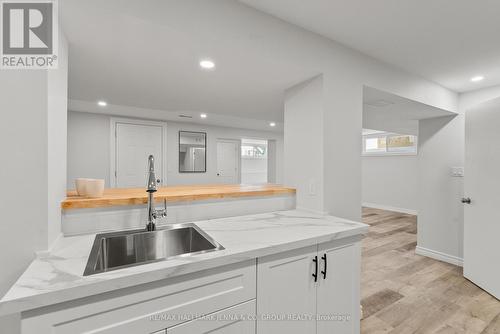 866 Claude Street, Ottawa, ON - Indoor Photo Showing Kitchen