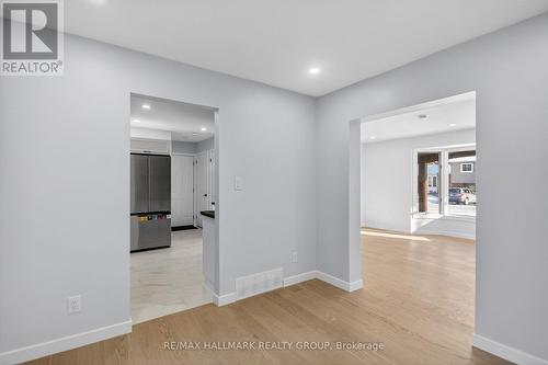 15 Scharf Lane, Ottawa, ON - Indoor Photo Showing Other Room