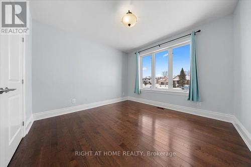 6833 Suncrest Drive, Ottawa, ON - Indoor Photo Showing Other Room