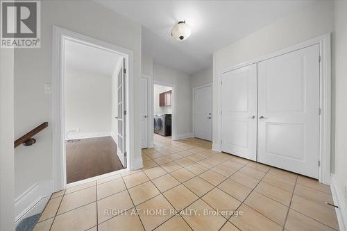 6833 Suncrest Drive, Ottawa, ON - Indoor Photo Showing Other Room