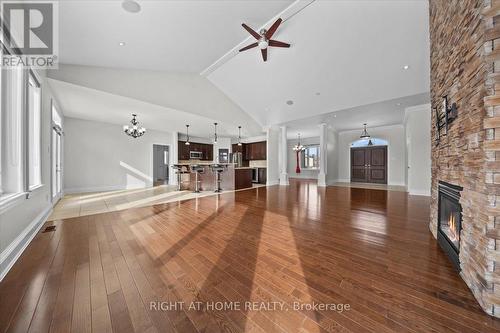 6833 Suncrest Drive, Ottawa, ON - Indoor With Fireplace