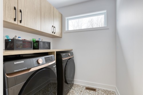 Salle de lavage - Rue Du Faubourg, Saint-Jérôme, QC - Indoor Photo Showing Laundry Room