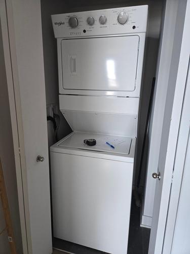 Laundry room - 610-1431 Av. De La Gare, Mascouche, QC - Indoor Photo Showing Laundry Room