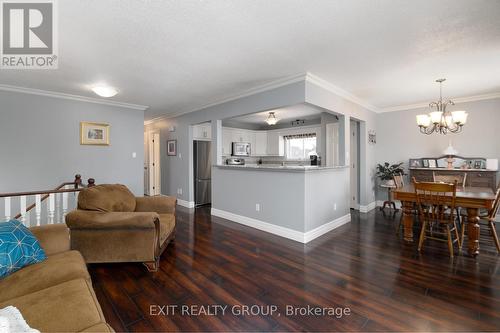 18 Tanner Drive, Stirling-Rawdon (Stirling Ward), ON - Indoor Photo Showing Living Room