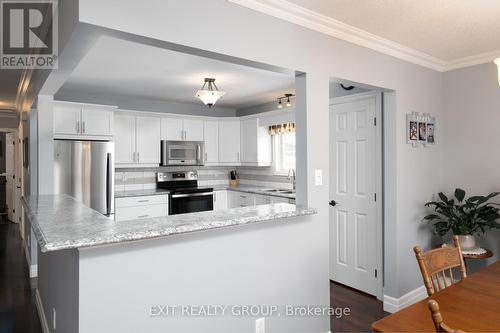18 Tanner Drive, Stirling-Rawdon (Stirling Ward), ON - Indoor Photo Showing Kitchen