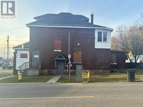38 Wellington St E, Sault Ste. Marie, ON - Outdoor