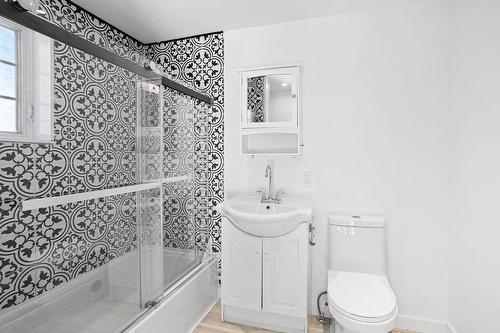 Salle de bains - 594 Rue Ouimet, Saint-Jérôme, QC - Indoor Photo Showing Bathroom