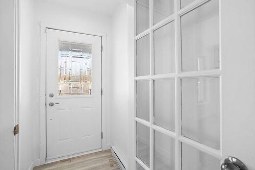Hall d'entrée/Vestibule - 594 Rue Ouimet, Saint-Jérôme, QC - Indoor Photo Showing Other Room
