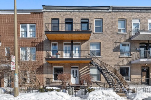 Front of Structure - 4423 Rue De Bordeaux, Montréal (Le Plateau-Mont-Royal), QC - Outdoor With Balcony With Facade
