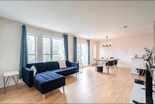 Living Room - 4115 Grande Allée, Longueuil (Saint-Hubert), QC - Indoor Photo Showing Living Room