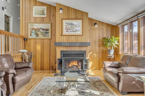 Salon - 2398 Ch. St-Louis, Québec (Sainte-Foy/Sillery/Cap-Rouge), QC - Indoor Photo Showing Living Room With Fireplace