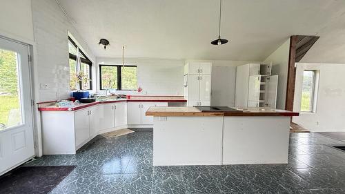 Cuisine - 117 Rg Ste-Julie O., Saint-André-Avellin, QC - Indoor Photo Showing Kitchen