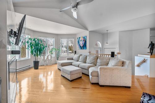 Living room - 390 Rue Du Val-Des-Arbres, Sherbrooke (Brompton/Rock Forest/Saint-Élie/Deauville), QC - Indoor Photo Showing Living Room