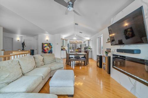 Living room - 390 Rue Du Val-Des-Arbres, Sherbrooke (Brompton/Rock Forest/Saint-Élie/Deauville), QC - Indoor Photo Showing Living Room