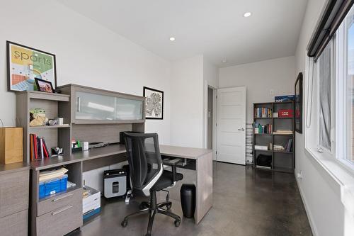 Bureau - 220 Rue De L'Archipel, Saint-Denis-De-Brompton, QC - Indoor Photo Showing Office