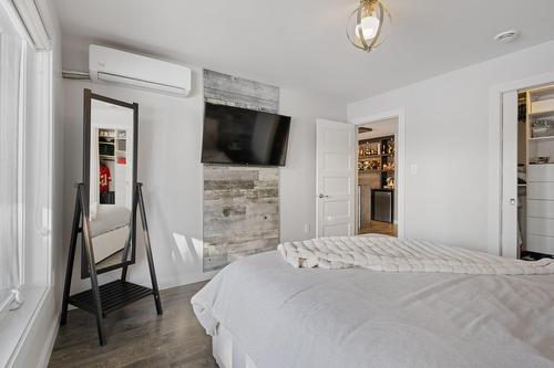 Chambre à coucher - 220 Rue De L'Archipel, Saint-Denis-De-Brompton, QC - Indoor Photo Showing Bedroom