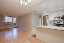 521-4800 Boul. De Maisonneuve O.  Westmount, QC H3Z 1M1