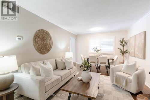 81 Trudeau Drive, Clarington, ON - Indoor Photo Showing Living Room