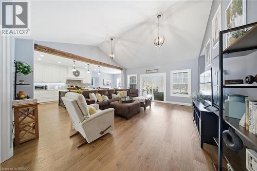 1201 Middleton-North Walsingham Townline, Delhi, ON - Indoor Photo Showing Living Room