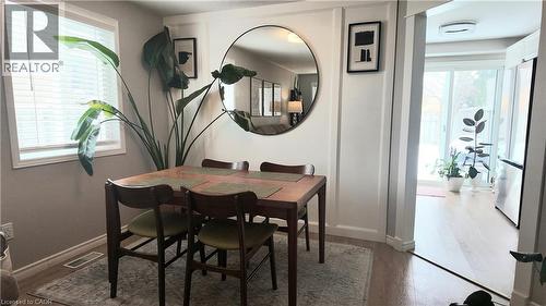 16 Ridgeway Crescent, Kitchener, ON - Indoor Photo Showing Dining Room