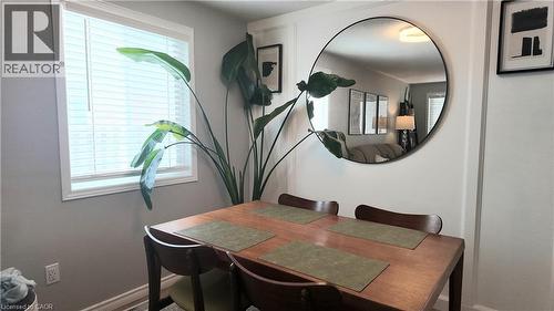 16 Ridgeway Crescent, Kitchener, ON - Indoor Photo Showing Dining Room