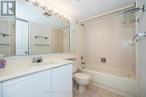 1201E - 325 Webb Drive, Mississauga, ON - Indoor Photo Showing Bathroom