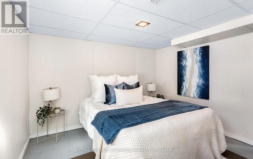 14 East Drive, Toronto, ON - Indoor Photo Showing Bedroom