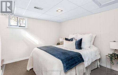 14 East Drive, Toronto, ON - Indoor Photo Showing Bedroom