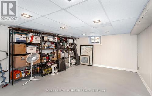 14 East Drive, Toronto, ON - Indoor