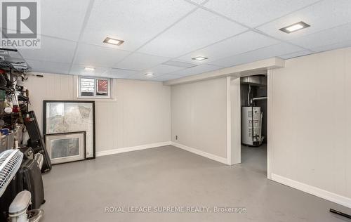 14 East Drive, Toronto, ON - Indoor