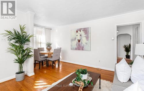 14 East Drive, Toronto, ON - Indoor