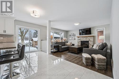 126 Municipal Street, Guelph (Dovercliffe Park/Old University), ON - Indoor Photo Showing Living Room With Fireplace