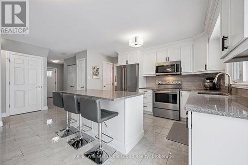 126 Municipal Street, Guelph (Dovercliffe Park/Old University), ON - Indoor Photo Showing Kitchen With Upgraded Kitchen