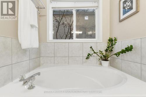 1016 Mcquay Boulevard, Whitby (Lynde Creek), ON - Indoor Photo Showing Bathroom