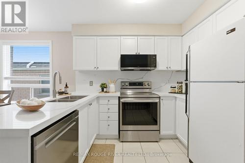 1016 Mcquay Boulevard, Whitby (Lynde Creek), ON - Indoor Photo Showing Kitchen With Stainless Steel Kitchen With Double Sink
