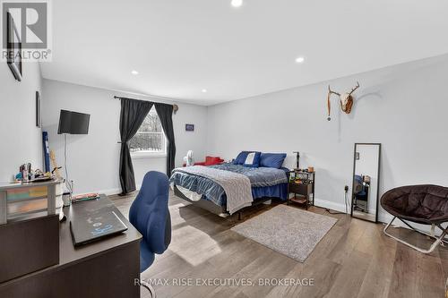 1580B Wagerville Road, Frontenac (Frontenac Centre), ON - Indoor Photo Showing Bedroom
