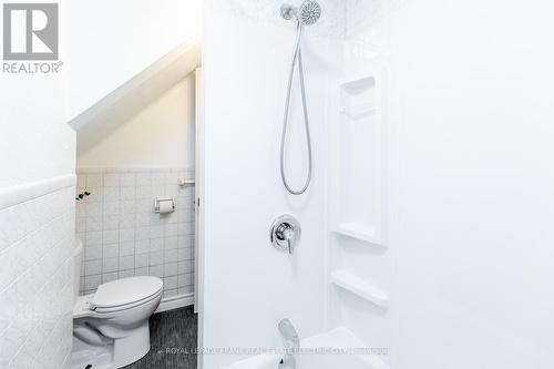 497 Gilmour Street, Peterborough (Town Ward 3), ON - Indoor Photo Showing Bathroom