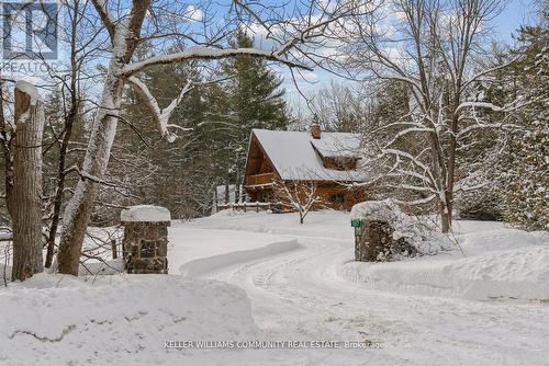 Driveway In - 197 Hillside Drive, Kawartha Lakes (Somerville), ON - Outdoor