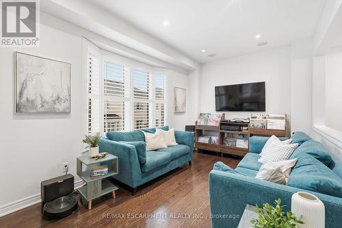4268 Ryan Lane, Burlington, ON - Indoor Photo Showing Living Room