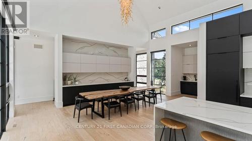 3819 Deer Trail, London South (South V), ON - Indoor Photo Showing Dining Room