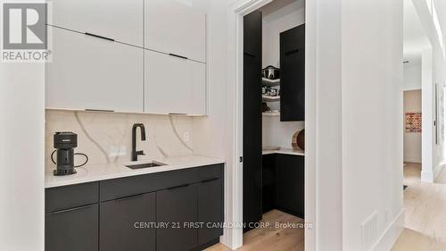 3819 Deer Trail, London South (South V), ON - 