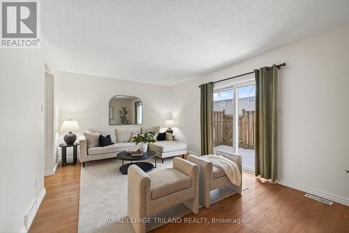 29 - 470 Second Street, London East (East H), ON - Indoor Photo Showing Living Room