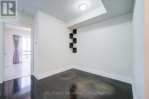 212 - 70 Roehampton Avenue, Toronto, ON - Indoor Photo Showing Other Room
