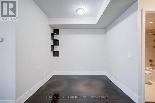 212 - 70 Roehampton Avenue, Toronto, ON - Indoor Photo Showing Other Room