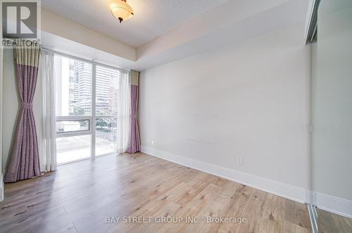 212 - 70 Roehampton Avenue, Toronto, ON - Indoor Photo Showing Other Room
