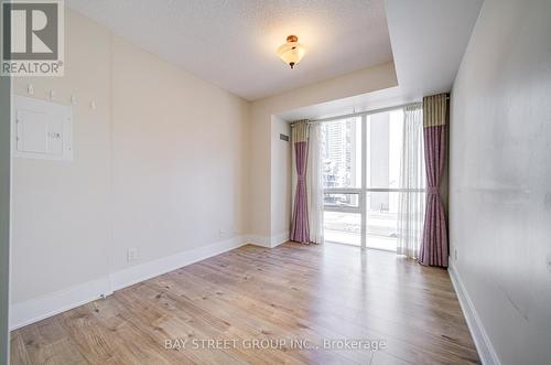 212 - 70 Roehampton Avenue, Toronto, ON - Indoor Photo Showing Other Room