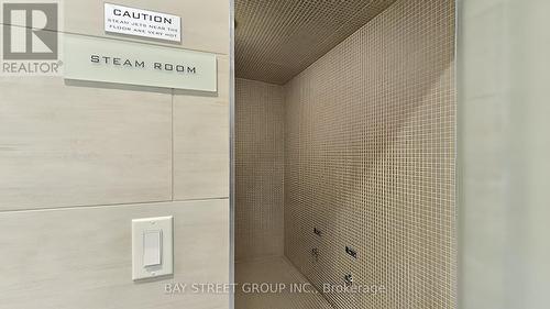 212 - 70 Roehampton Avenue, Toronto, ON - 