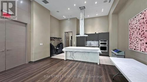 212 - 70 Roehampton Avenue, Toronto, ON - Indoor