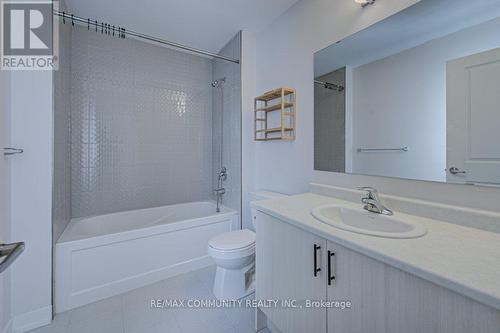 55 Tulip Crescent, Norfolk, ON - Indoor Photo Showing Bathroom