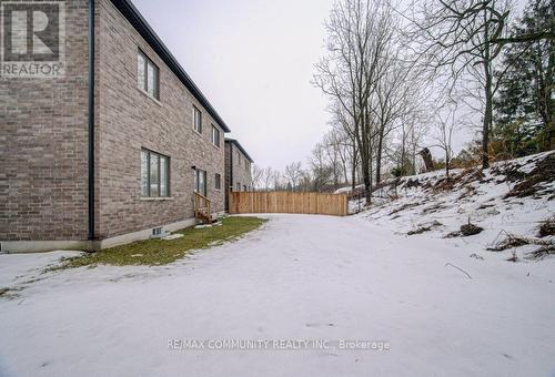 55 Tulip Crescent, Norfolk, ON - Outdoor